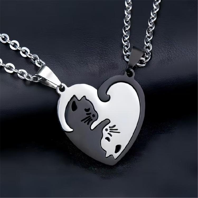 Unique Matching Kitten Necklace Titanium Steel Couple Jewelry with Secure Clasp 3.2cm Pendant Size for Daily Wear Gifting