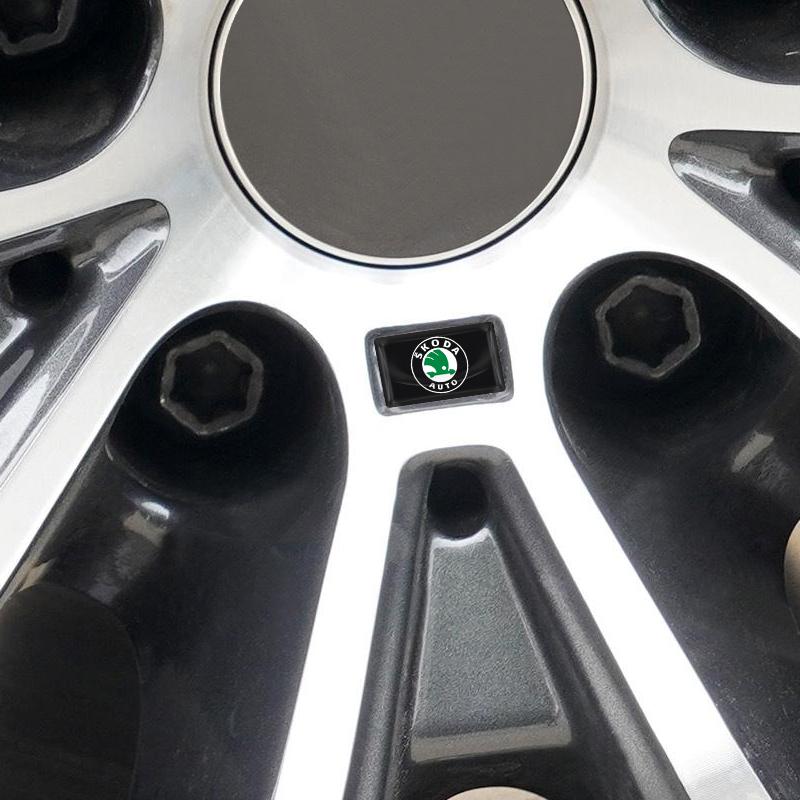 2/5/10 Stück Kohlefaser Lenkrad Auto Logo Emblem 3D Aufkleber Für Skoda Octavia Superb Rapid Kodiaq Karoq Fabia Kamiq Roomster Citigo