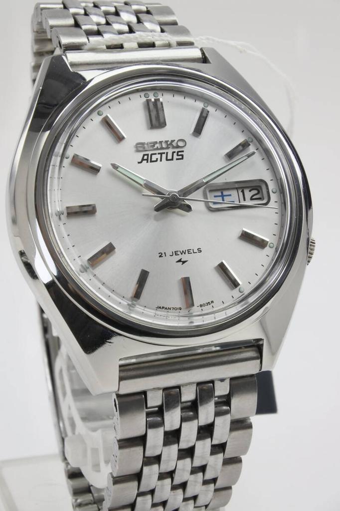 masterpiece of Japanese 1966 SEIKO 21 automatic excellent A craftsmanship ACTUS, 7019-8010, jewels, day-date, men's Watch, condition.