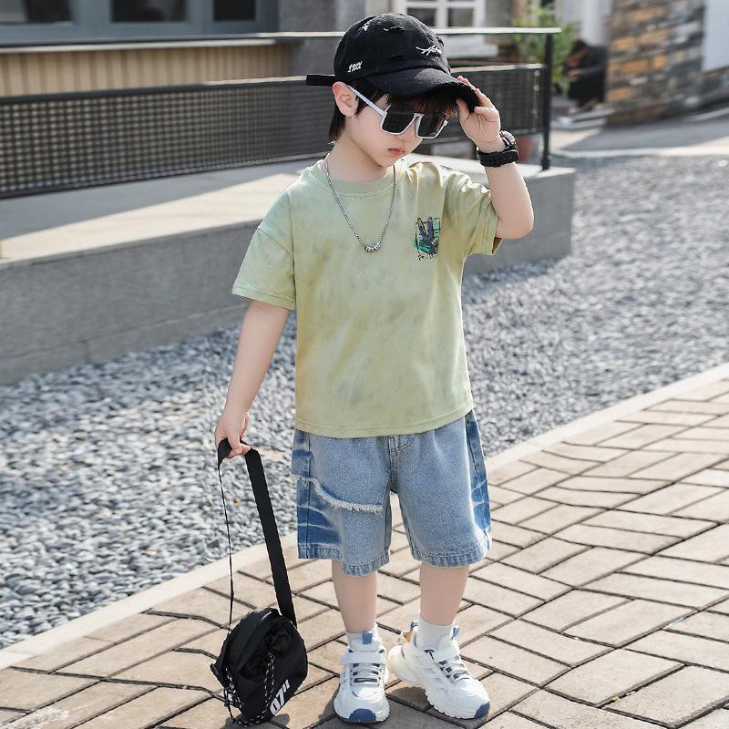 

Boys 2025 Korean Style Short Sleeve Summer Set – Trendy and Cool 130 cm зелений