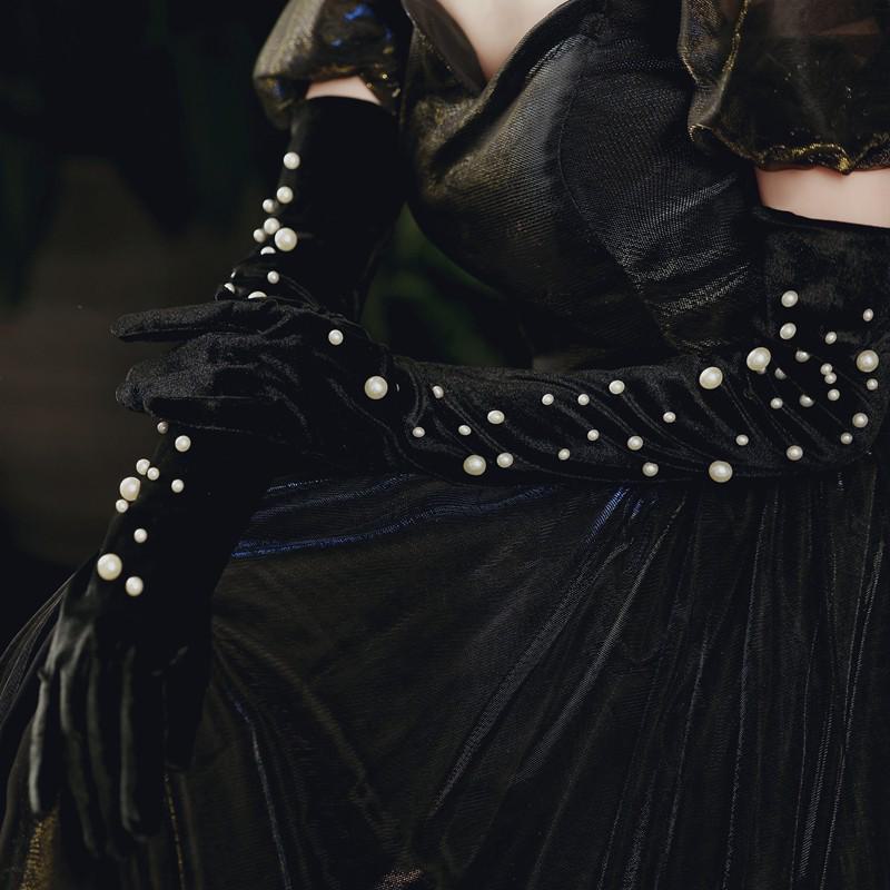 

Черные атласные длинные перчатки: Аксессуар для вечеринки в стиле Хепберн velvet pearl gloves 55cm; one size чёрный