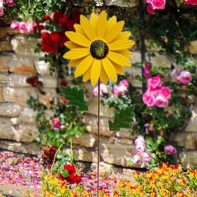 Vertical Metal Wind Stake Decor Sculpture for Garden Farmhouse Yard Outdoor Decoration