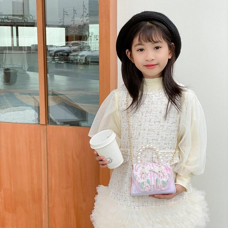 Fashionable Handbag Childrens Featuring Delightful Bow And Chic Details Pearl