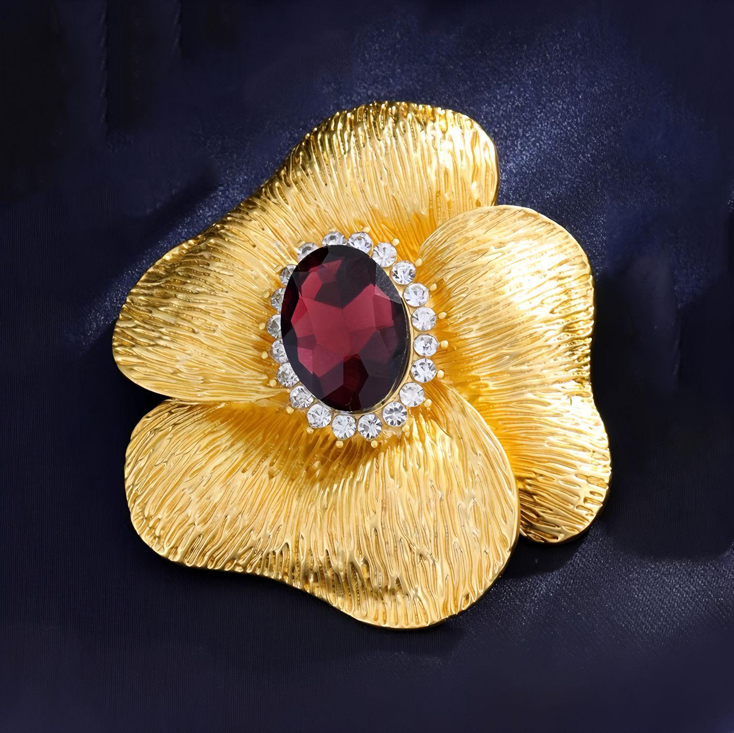 

Золотая благородная брошь-цветок — это высококлассная и элегантная хрустальная брошь-цветок с легкой роскошью и высококлассным ощущением. фиолетовый/красный