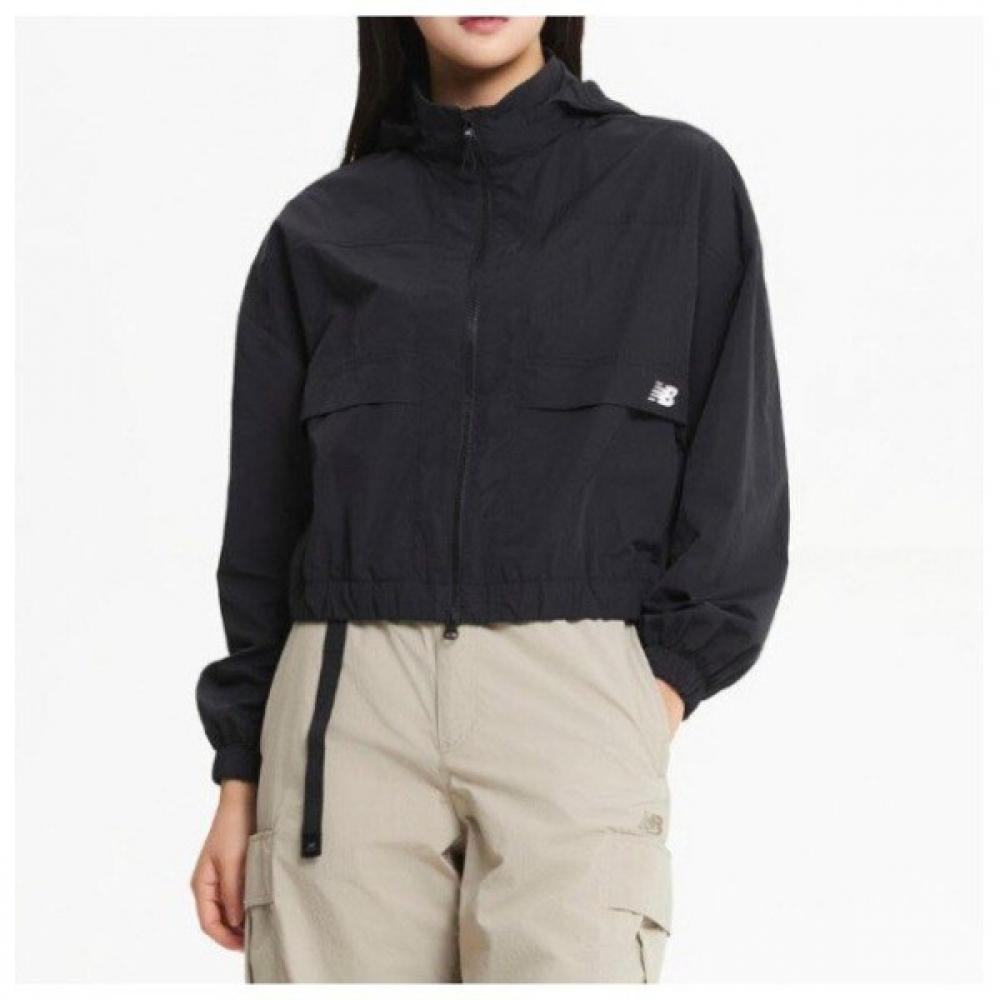 

New Balance Women S Semi Crop Hooded Woven Jacket Kqj Nbnme3w312 19 Black series/85