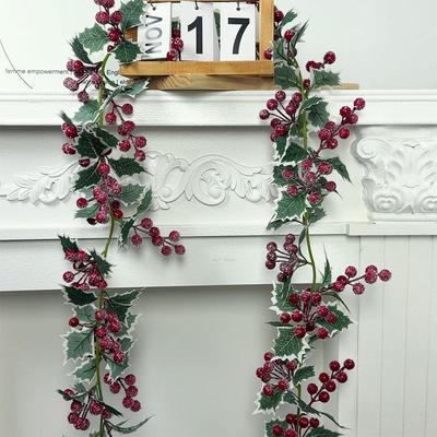 Multicolor Christmas Decorative Garland Red Berries DIY Red Berries Leaves Ratten Xmas Tree Ornaments Photo Props