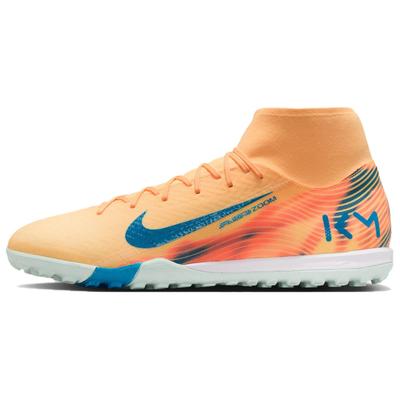 Chaussures spéciales de sport – Chaussures de football