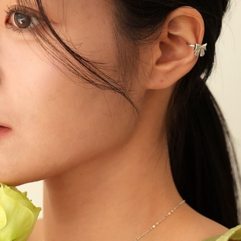 BELLOOGGI Ribbon earcuff