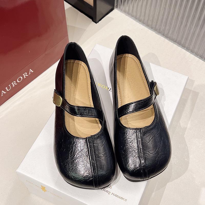 

Французские ретро туфли Мэри Джейн женские 2025 весна новые на плоской подошве одинарные туфли на мягкой подошве вечерняя обувь с круглым носком туфли бабушки 40 чёрный