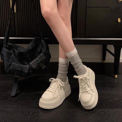 Încălțăminte pentru femei – Adidaşi