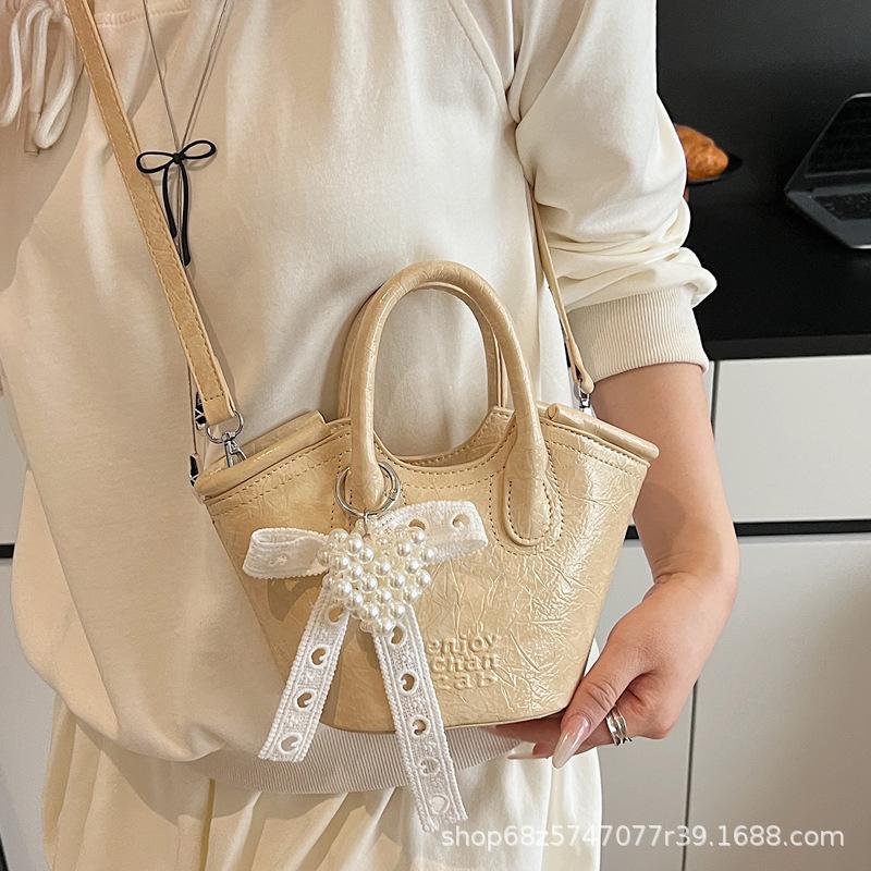 Premium Handbag Bag Women's 2025 New Fashion Versatile Foreign Style Bucket Bag Casual Simple Women's Messenger Bag