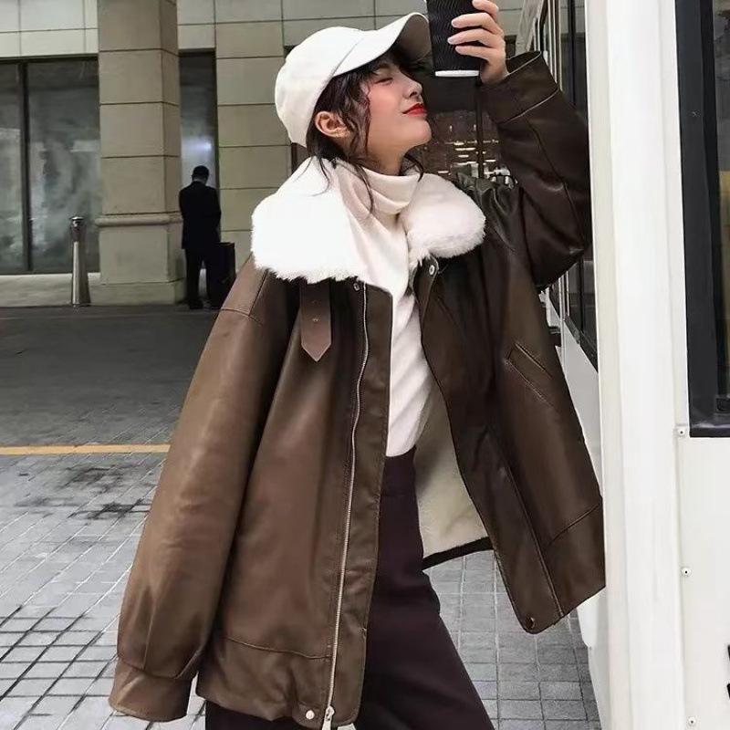 Leather Jacket Women's Fleece Thickened New Fur Integrated Retro Leather Jacket Loose Motorcycle Clothes