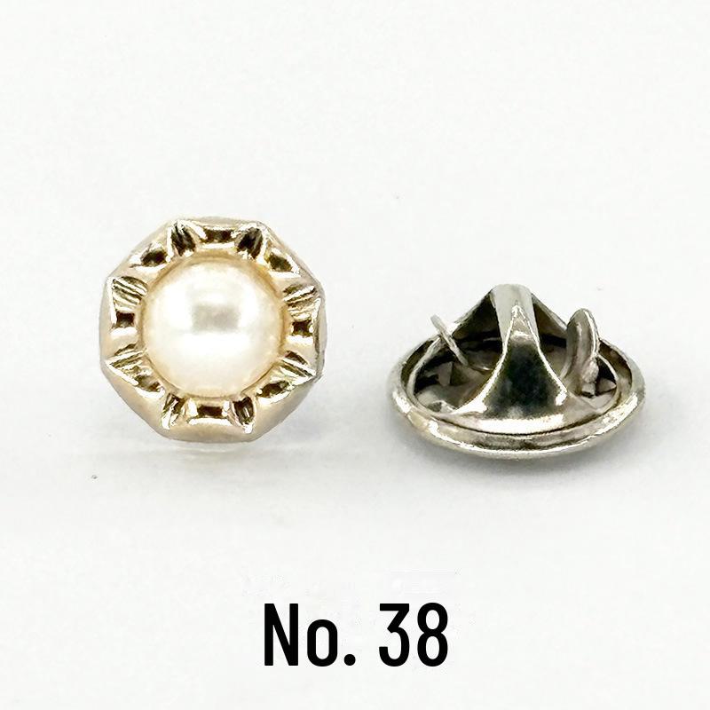 Detachable Invisible Cute Buckle for Sweaters and Shirts