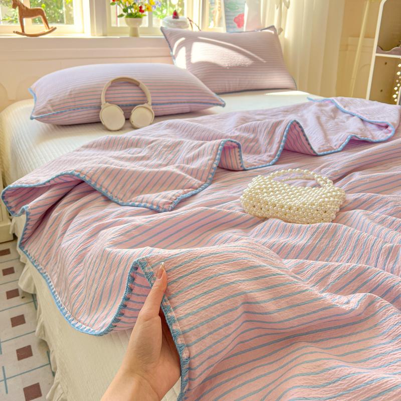 Sleeping grid wrinkled yarn double-layer yarn summer cool quilt