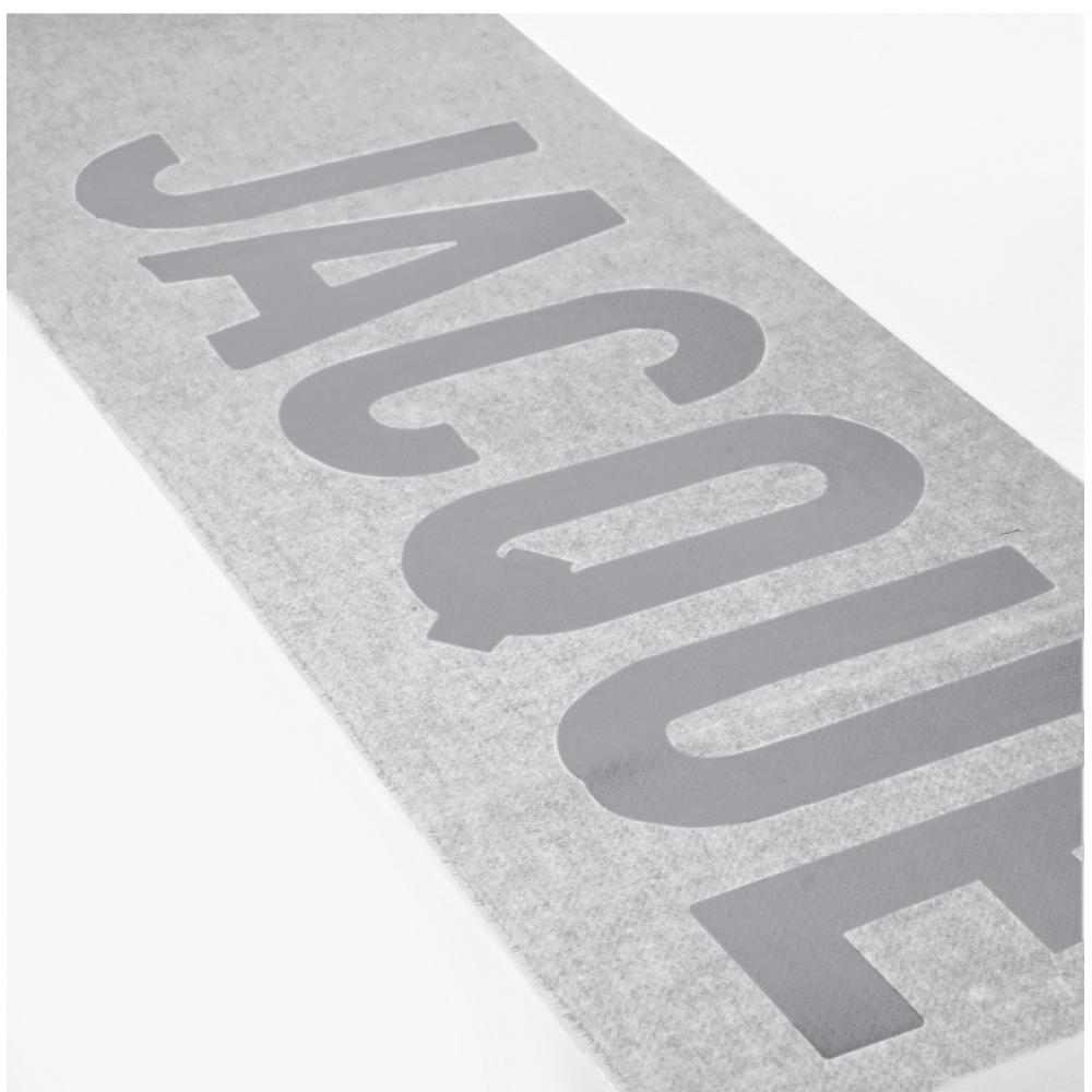 Jacquemus 226ac435 5007 950 Resharp Jacquard Logotyp Fransar Halsduk