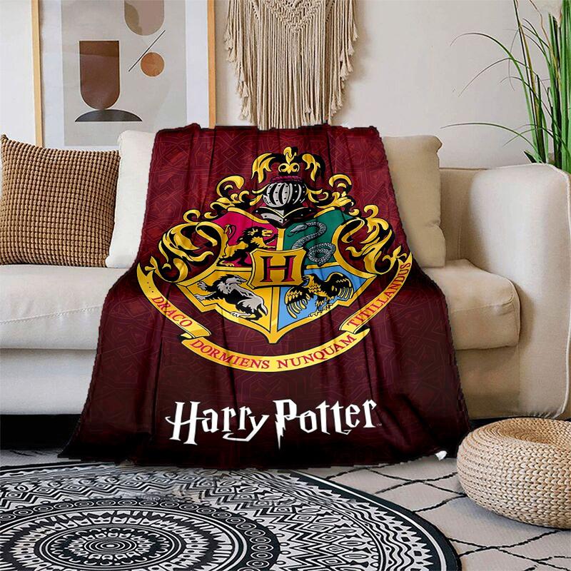 

1pc Hogwarts Crest Cartoon Blanket,Portable Throw for Travel & Camping, All Season Cozy Blanket,Ideal Gift 80cmx120cm