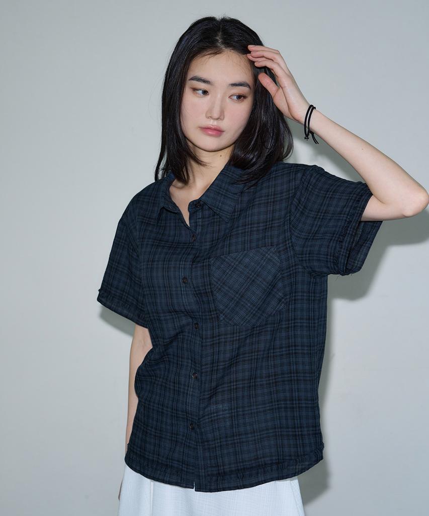 SIS A Layered Cutout Check Half Shirt [Navy]