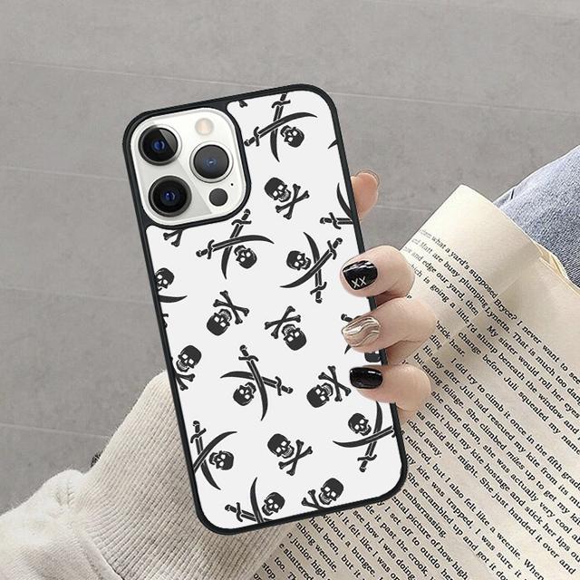 Pirate Skull Cross Bones Phone Case For iPhone 17 Air 16 16e 15 14 plus 11 12 13 Pro max Soft Bumper Shell Cover coque