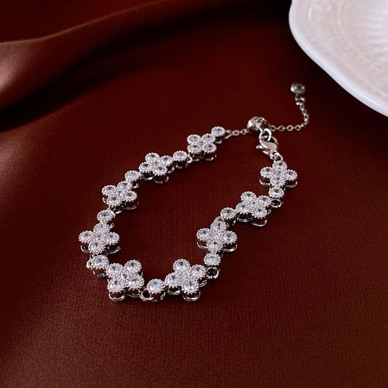 Zircon Flower Simple Niche Bracelet Light Luxury High Sense Fashion Versatile Bracelet Temperament Personalized Jewelry Women