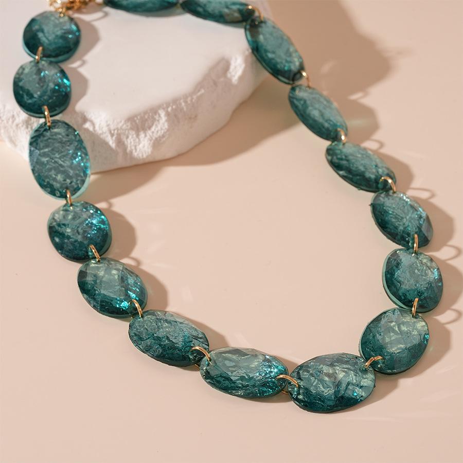 Vintage niche resin oval geometric clavicle chain fashion simple temperament high sense necklace women