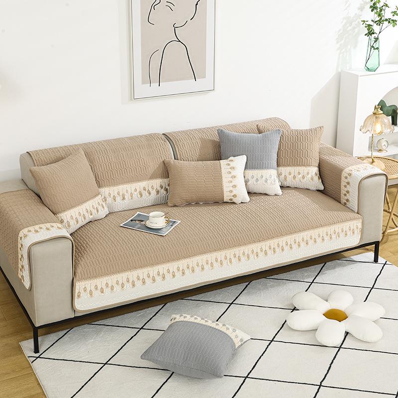 

Bargain All-Season Universal Sofa Cushion Cover: Modern & Simple Design 70*70CM