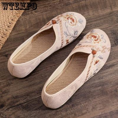 Γυναικεία υφασμάτινα παπούτσια Άνοιξη και Καλοκαίρι επίπεδη μαλακή σόλα με αντιολισθητική σόλα Μητρικά παπούτσια σε ρετρό έθνικ στυλ κεντημένα