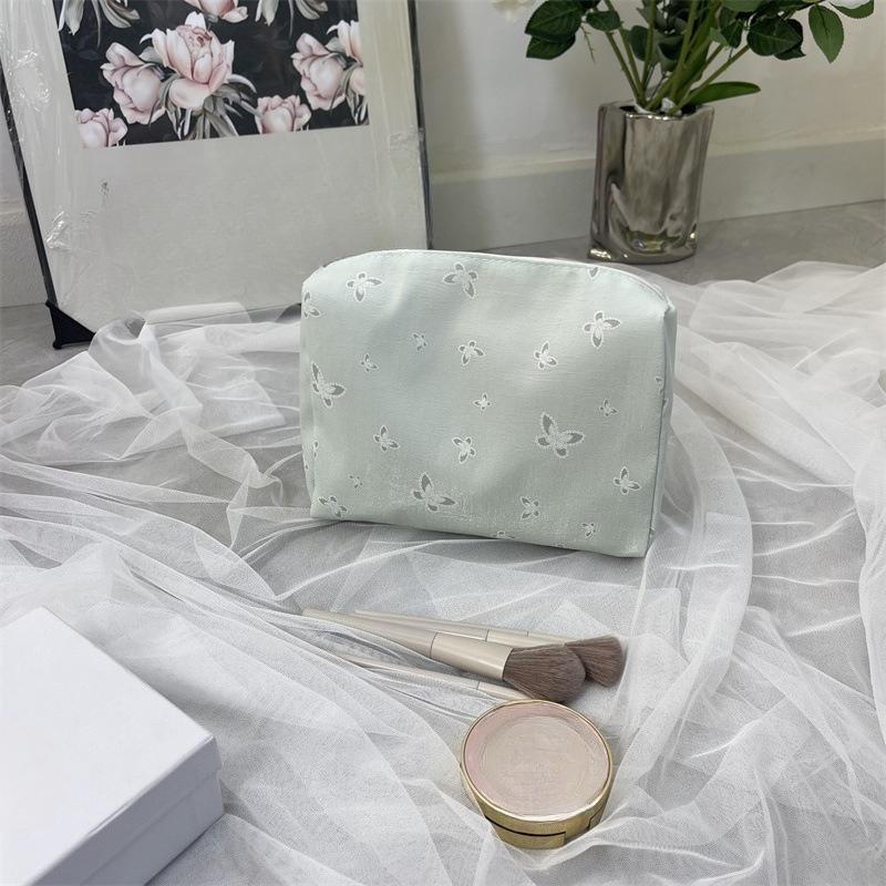 Cute Women Makeup Bag Portable Cosmetic Bag Organizer Pouch Female Cosmetic Storage Zipper Bag