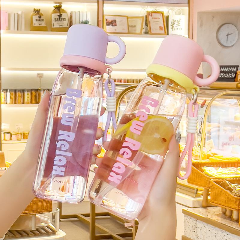 High-value plastic cup anti-drop and high temperature resistant student straw cup portable sports kettle when going out