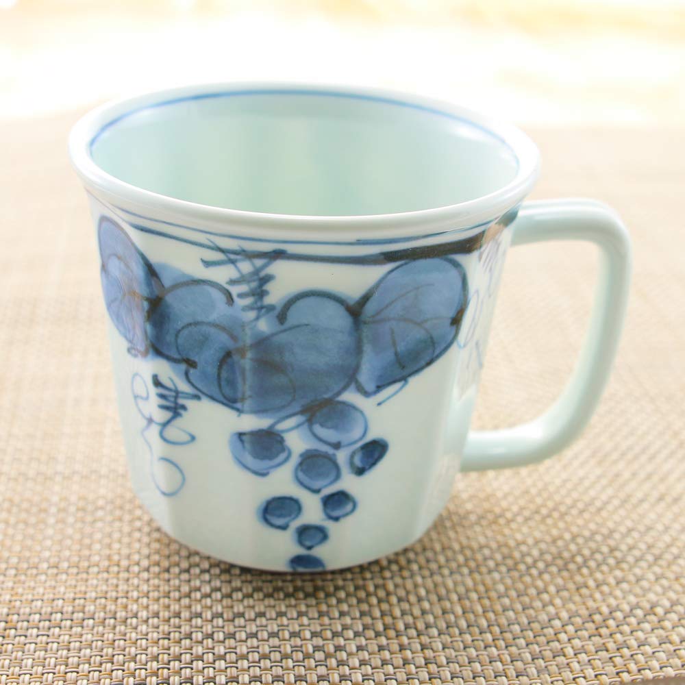 Lightweight Mug Lightweight and Easy To Hold Japanese Sankaibishi Arita-yaki Hasami-yaki Grape-Shaped (Blue) - Tableware, Ceramic,