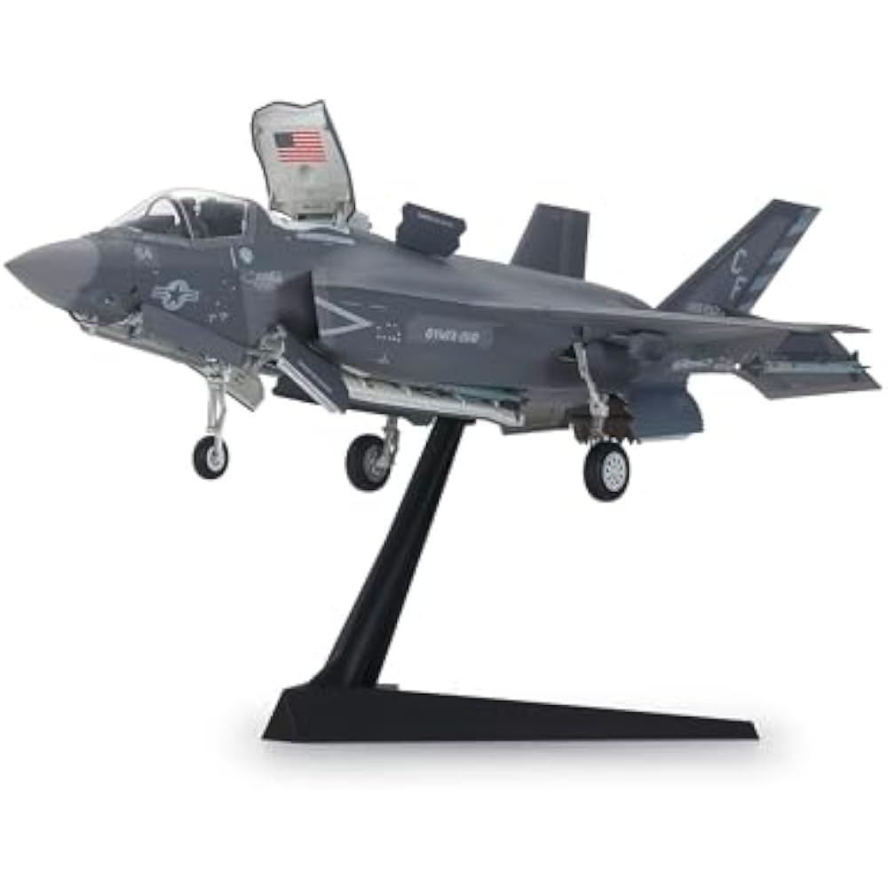 Tamiya (TAMIYA) 1/72 Warbird Collection Series No.93 Lockheed Martin F-35B Lightning II Plastic M...