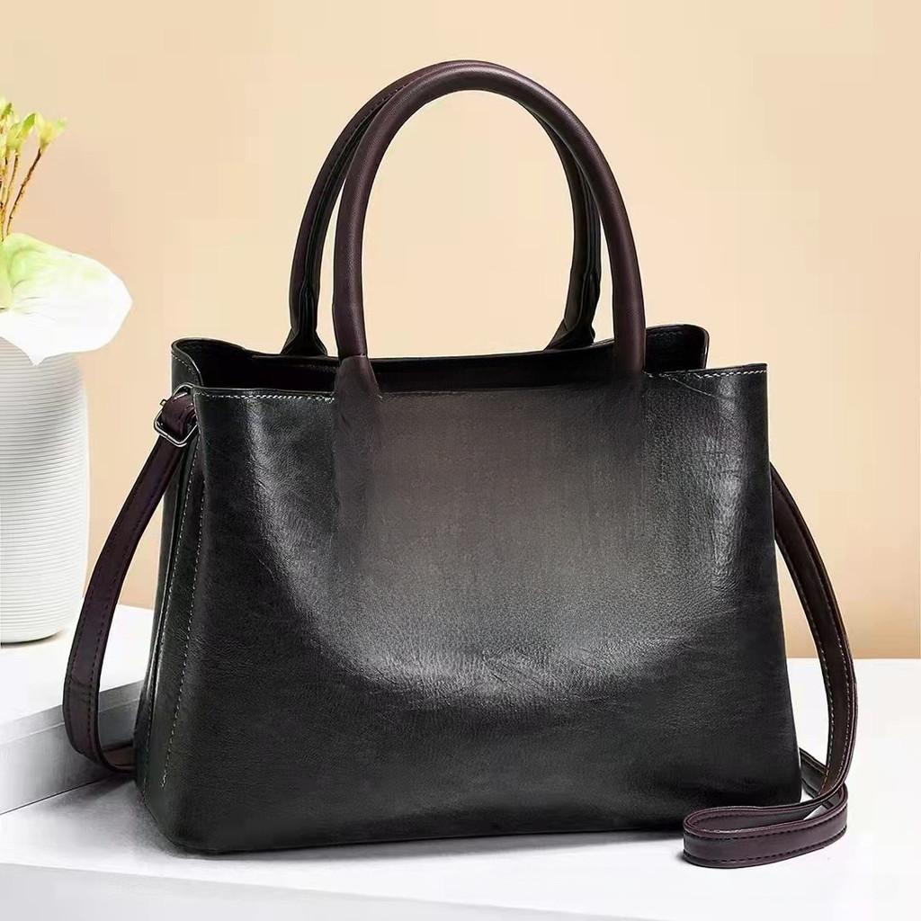 Large Capacity Retro Style Handbag For Women With Multi-functional Pockets And Zipper Closure