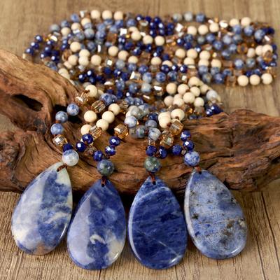 Europäische ethnische blau geäderte Stein-Wassertropfen-Anhänger-Halskette für Damen - Handgeknüpfte Naturstein-Pulloverketten-Schmuck
