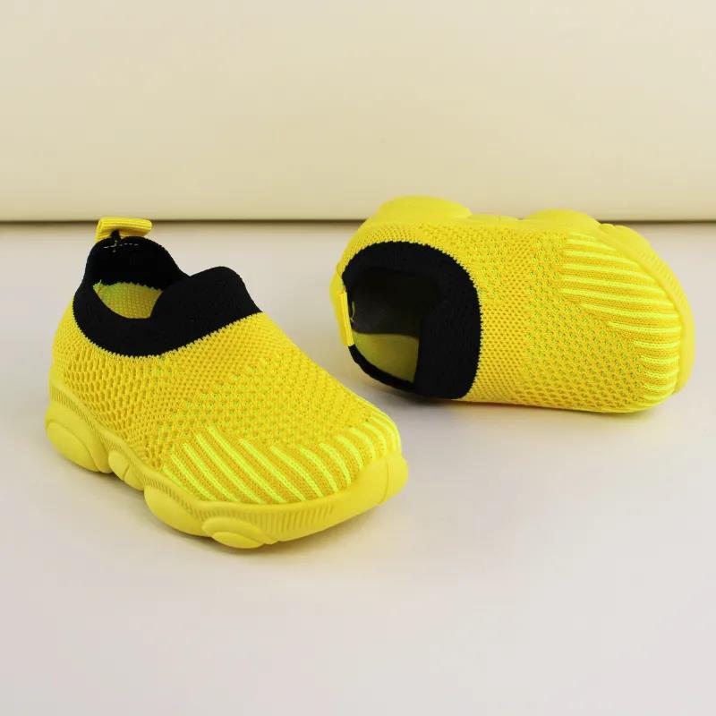 Dětská obuv na jaro a léto Chlapecká barevná sportovní obuv Prodyšná měkká podrážka Protiskluzová obuv pro volný čas Lehká dívčí obuv