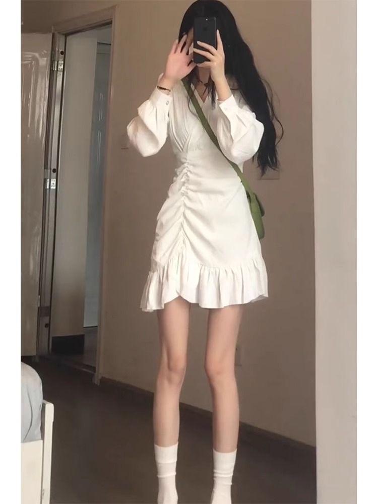 

Элегантное платье с юбкой «рыбий хвост» во французском стиле для миниатюрных женщин: Стройный и Подчеркивающий Фигуру Силуэт Other