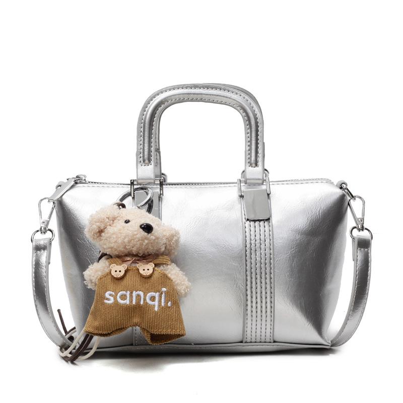 

Handbag women s 2025 spring new women s bag shoulder bag women s retro women s messenger bag bag foreign style large capacity no pendant серебряный