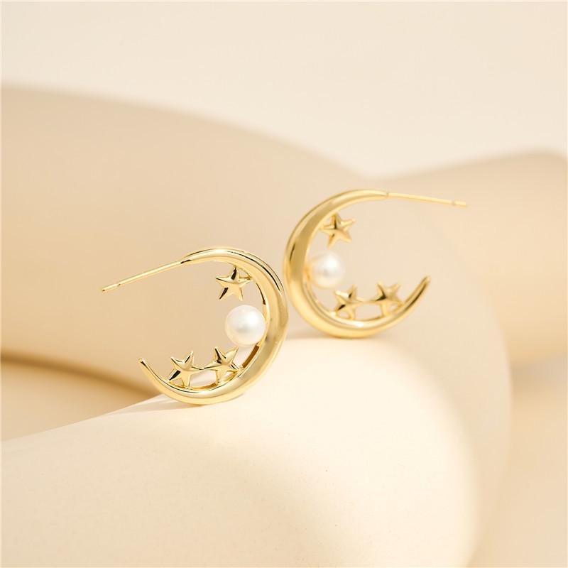 925 Sterling Silver Baroque Pearl Earrings with Moon & Star Design - Women's Hot Item