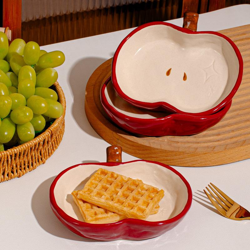 Hand-Painted Underglaze Color Apple Plate Home Shape Dessert Plate Restaurant High-Value Apple Pastry Plate Cute Tableware