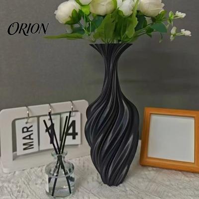 Minimalistische Blumenvase 3D-gedruckte Vase, Seidenähnliche Elegante Verdrehte Glatte Linien Arrangementhalter, Nordischer Stil Couchtisch & Regal Büro
