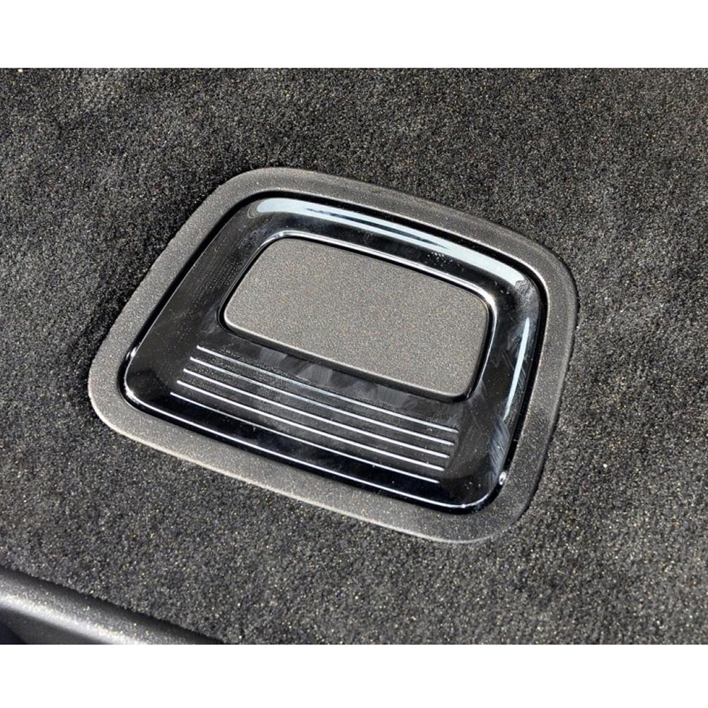 0996800284 Handle Trim Trunk Floor Cover 1pc Plastic