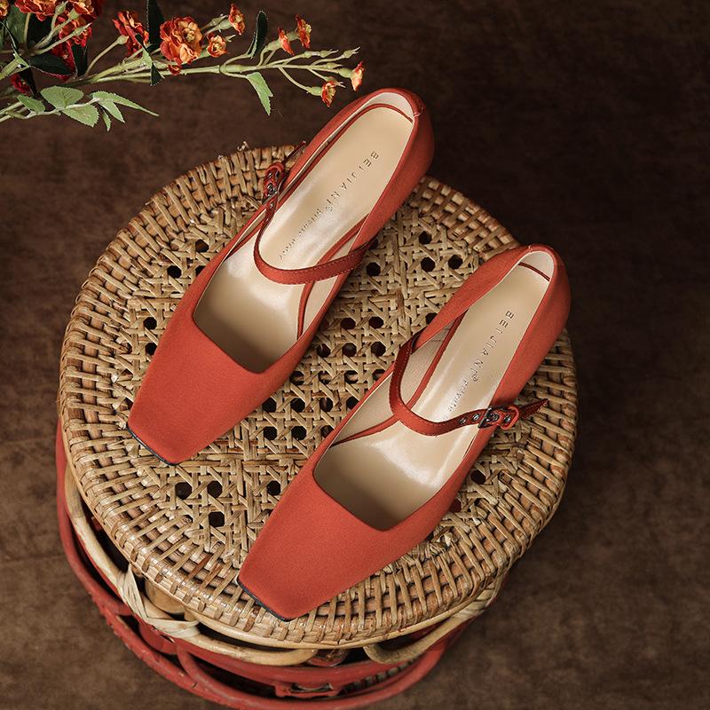 

Атласные туфли на тонком каблуке с квадратным носком, средневековые элегантные туфли на высоком каблуке с ремешком на одно слово, женские туфли-лодочки из овчины 39 оранжевый