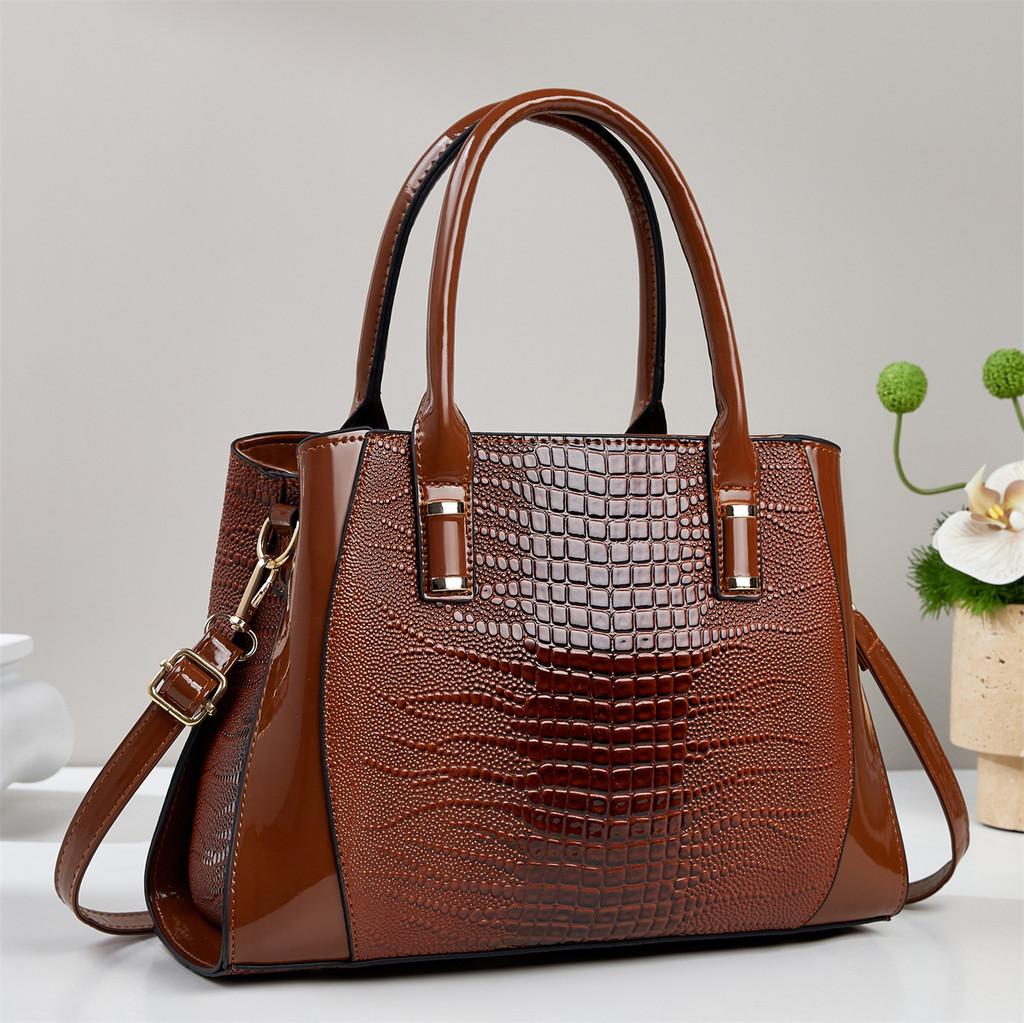 Large Pu Tote Bag With Crocodile Embossing For Daily Commuting And Casual Wear