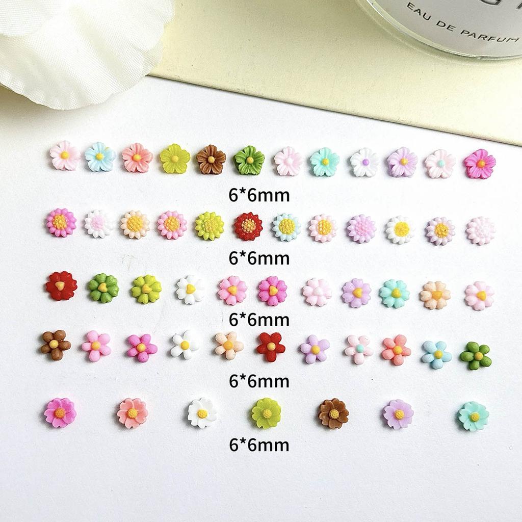 Hot Selling Multiple Colorful 6mm Small Flower Nail Art Decorations Resin Luminous Macaron Color Series Mixed Color Flowers