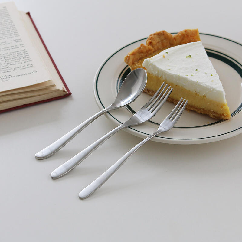 Domestic slim small tea fork home cafe cake cookie fork Slim So Tea Fork