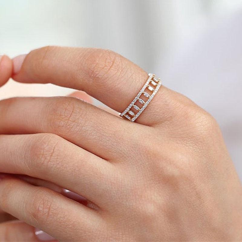 Elegant Women Wedding Band Jewelry Hollowed-out Rectangle Cubic Zirconia Quality Shiny Girl Fashion Versatile Rings