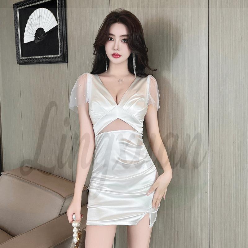 Sleek Satin V-Neck Mesh Bodycon Dress Medium белый
