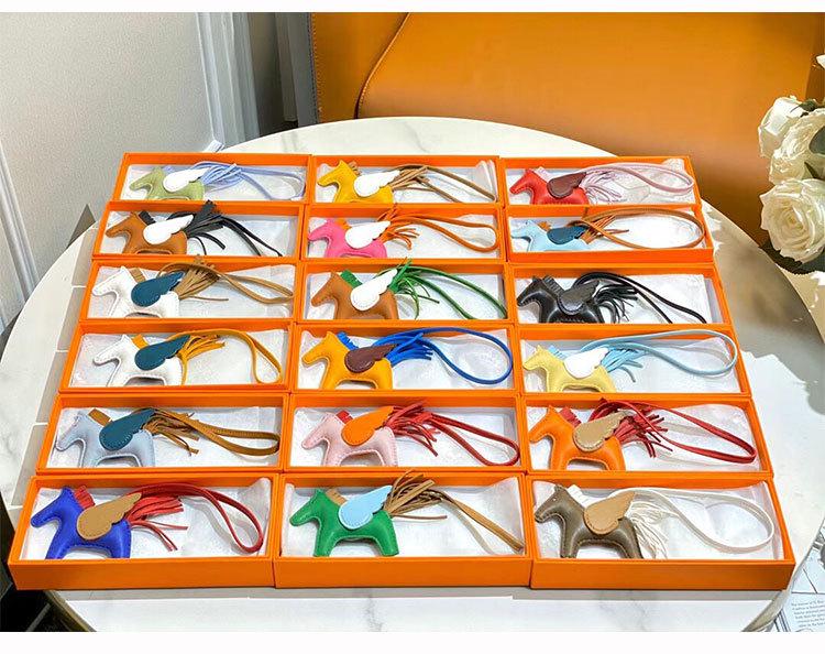 Engel Pegasus Handgenähter Lammfell Taschenanhänger - Niedliche Damenhandtaschen Dekoration & Autoschlüsselanhänger