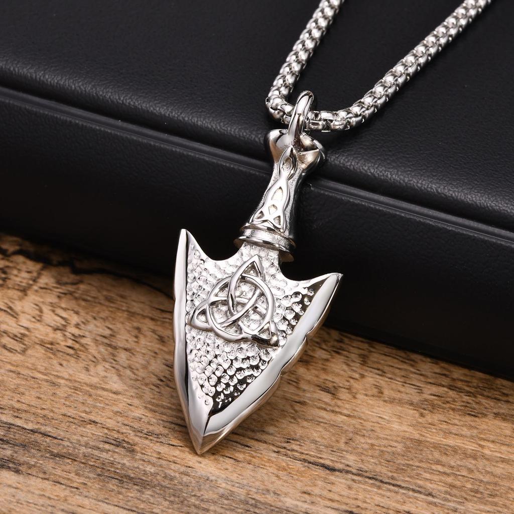 Spear Point Arrowhead Necklaces for Men, Cool Punk Stainless Steel Arrow Pendant Collar with Box Chain Gift Jewelry
