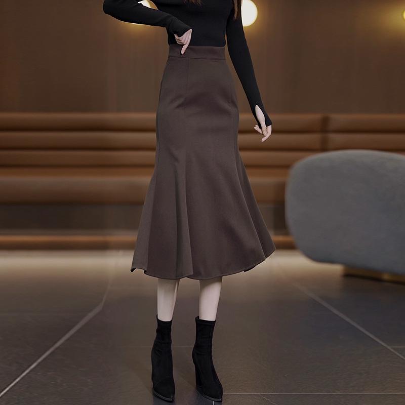 

Women s Coffee Wool Mermaid Skirt - Fall/Winter 2025, Irregular Mid-Length, Hip-Hugging Design 28/L (For 105-115 lbs)
