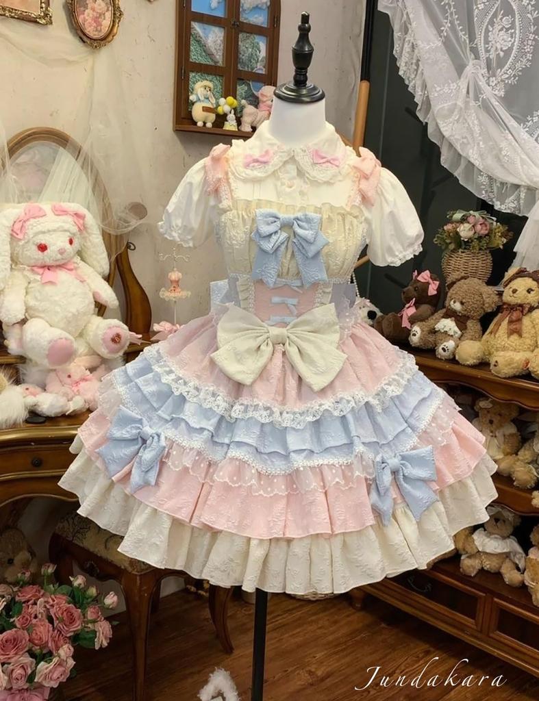 Jundakara Stufen-JSK Latzrock mit Spitze Traumhaft und Niedlich Süßes Lolita-Kleid für Lolita-Studenten Leichtes Band, Schnürung, Rüschen, Einsätze. Frauen.