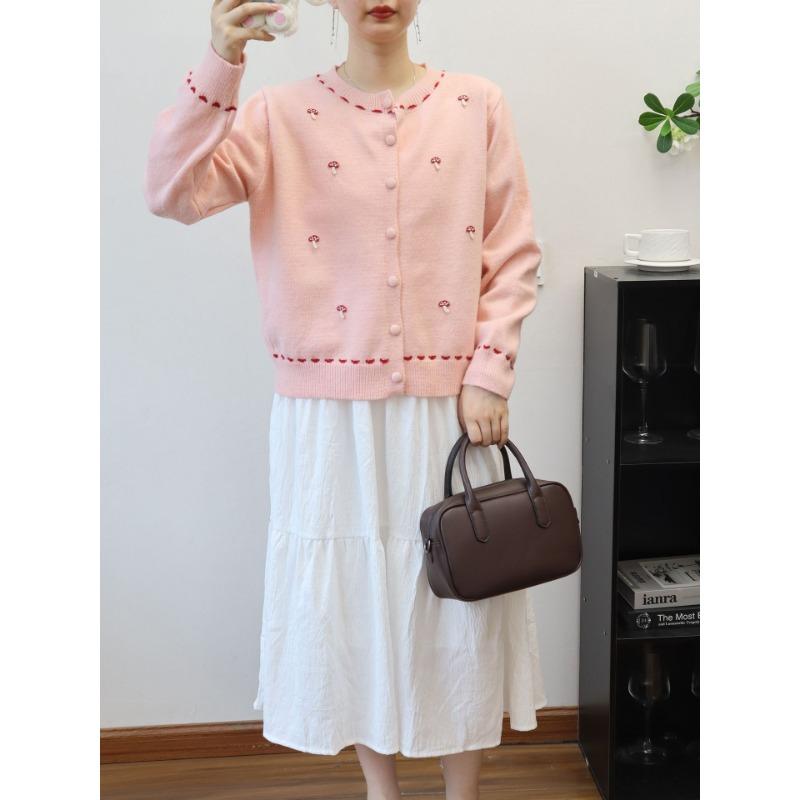 

Autumn and winter new round neck loose design knitted cardigan versatile gentle wind sweater jacket women one size fits all розовый